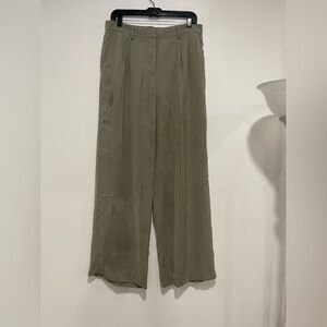 Women’s Olive Green trouser pants Large wide leg baggy style high waist Matty M